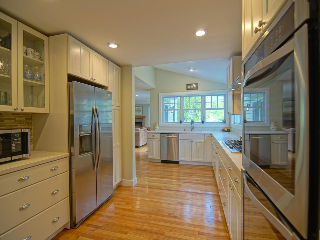 5 Drinkwater Road Exeter, NH 03833 - Photo 5 of 37