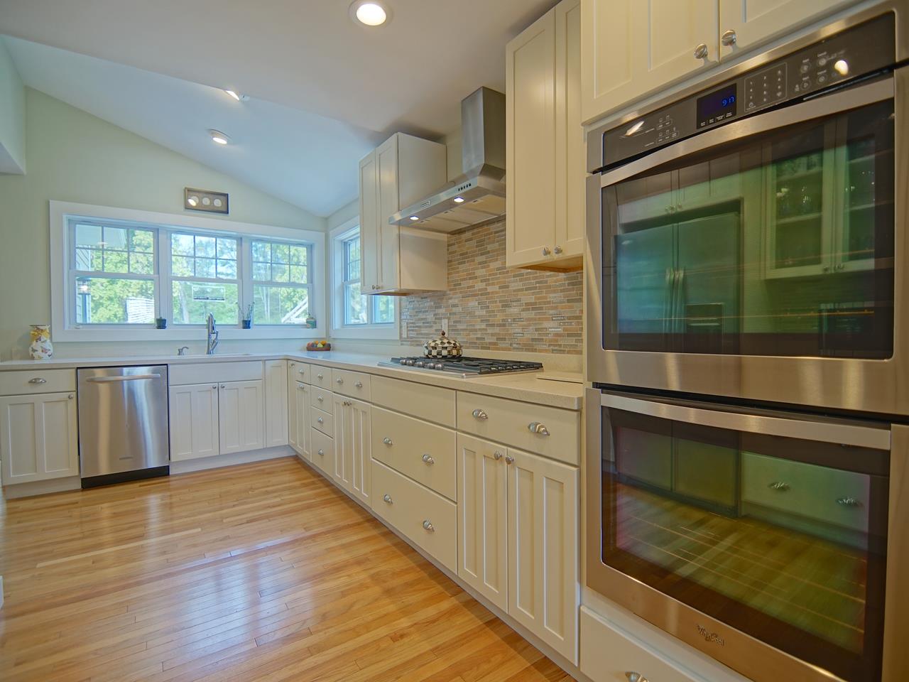 5 Drinkwater Road Exeter, NH 03833 - Photo 8 of 37