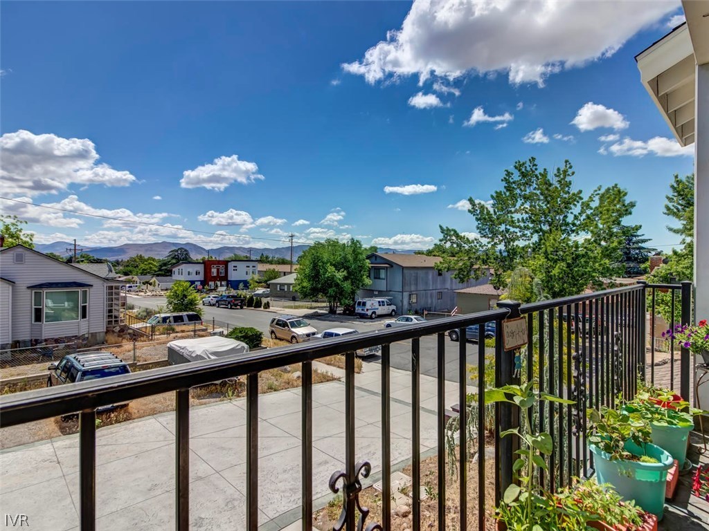 781783785 Stewart Street Reno, NV 89502 - Photo 5 of 30 Gallery Image 5