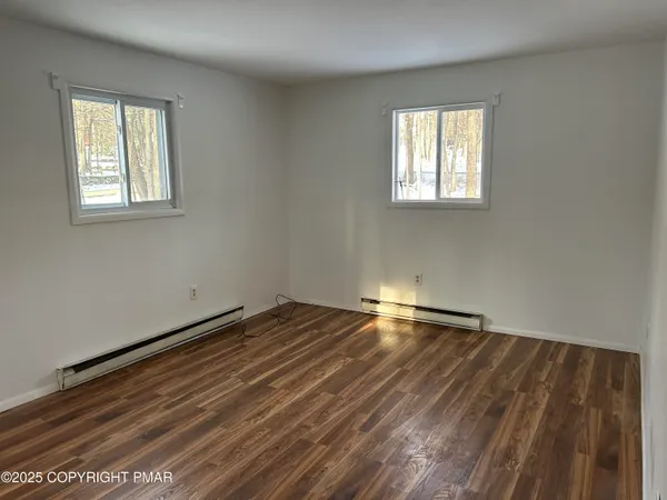 $1,800 | 107 Davis Circle, Bushkill, PA 18324