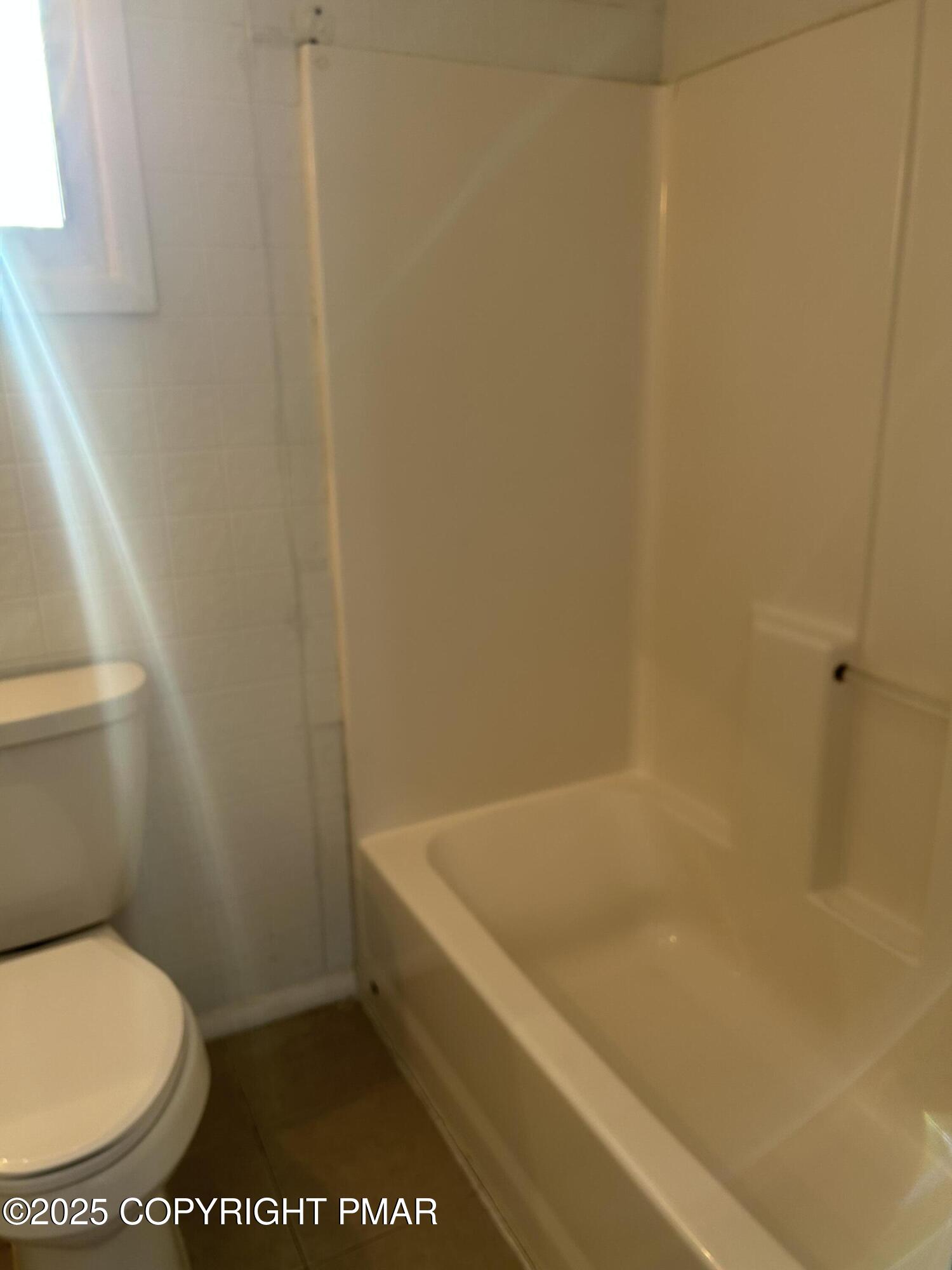 107 Davis Circle Bushkill, PA 18324 - Photo 27 of 35 IMG_1239