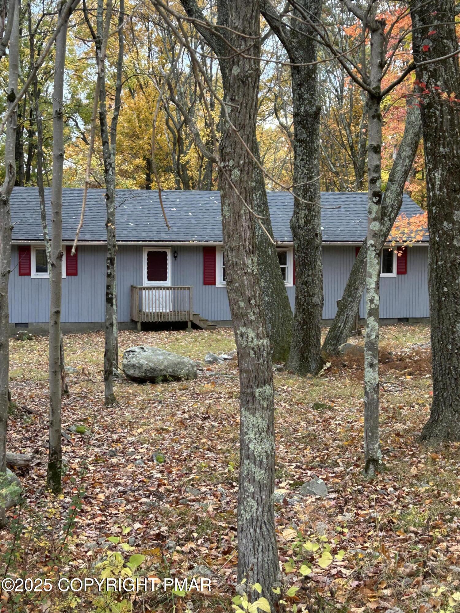 107 Davis Circle Bushkill, PA 18324 - Photo 30 of 35 IMG_0985