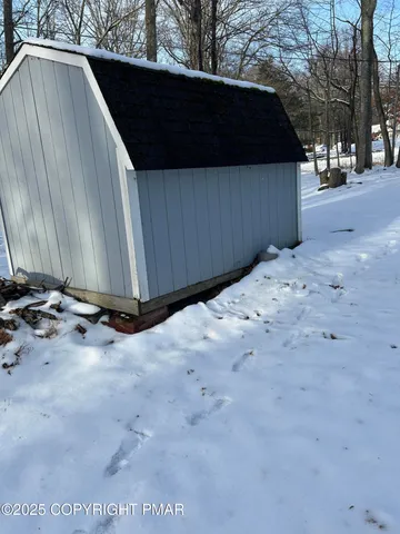 $1,800 | 107 Davis Circle, Bushkill, PA 18324