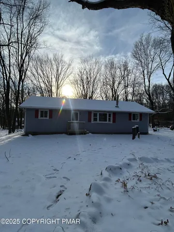 $1,800 | 107 Davis Circle, Bushkill, PA 18324