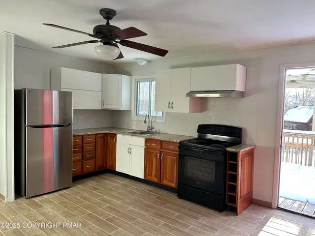 $1,800 | 107 Davis Circle, Bushkill, PA 18324