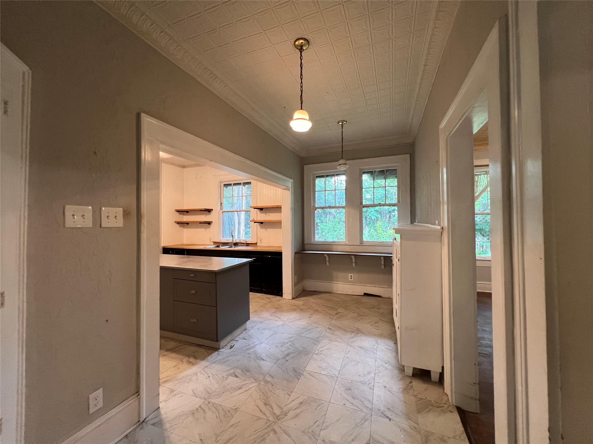1016 North 3rd Street Temple, TX 76501 - Photo 12 of 29 With amazing architectural features