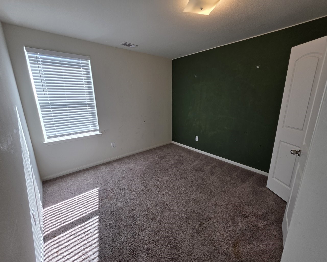 2709 Calypso Place La Marque, TX 77568 - Photo 14 of 21 a view of an empty room with a window