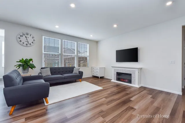 $637,000 | 12361 South Meridian Lane, Plainfield, IL 60585