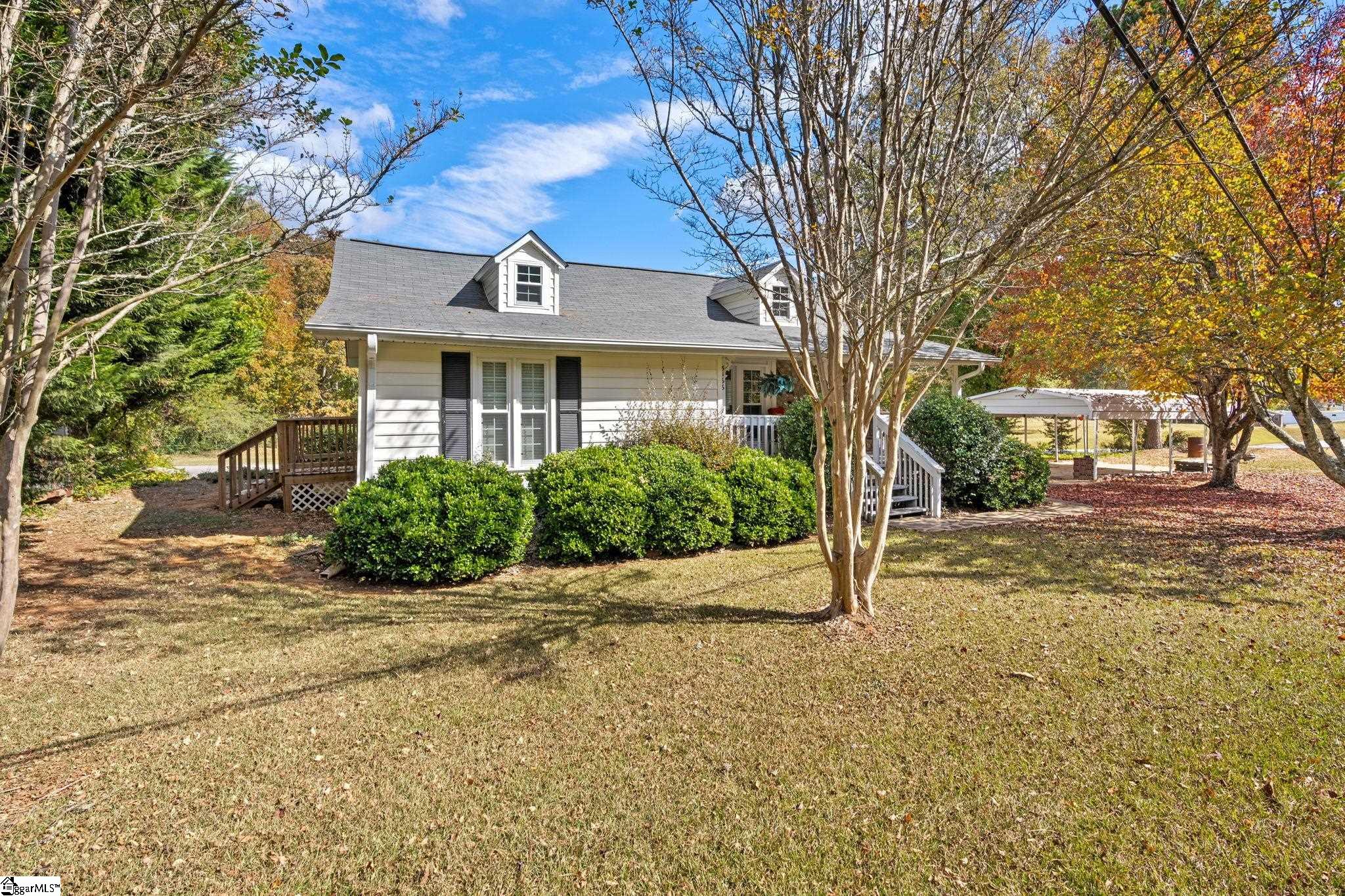 5166 Locust Hill Road Travelers Rest, SC 29690 - Photo 3 of 31