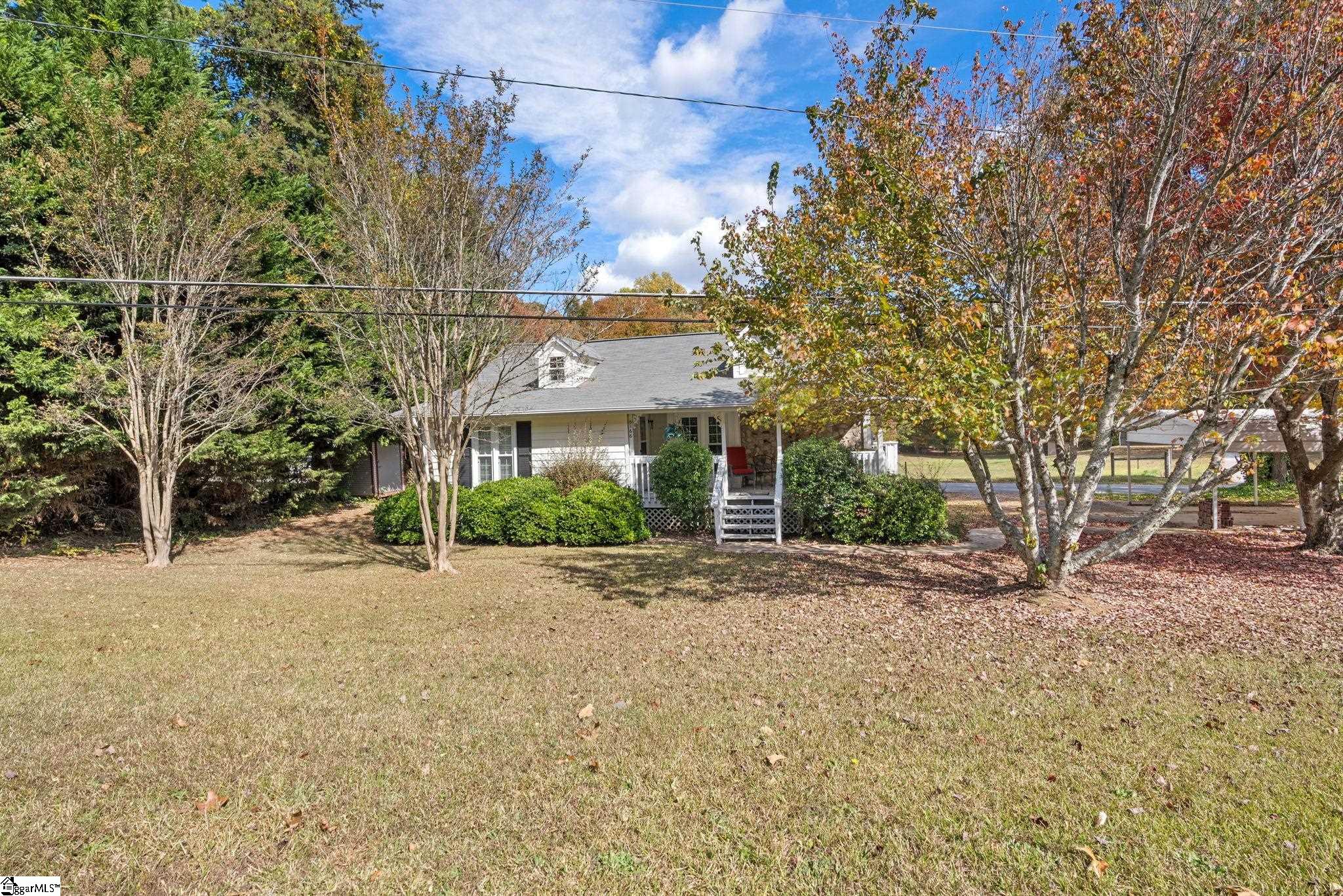 5166 Locust Hill Road Travelers Rest, SC 29690 - Photo 4 of 31