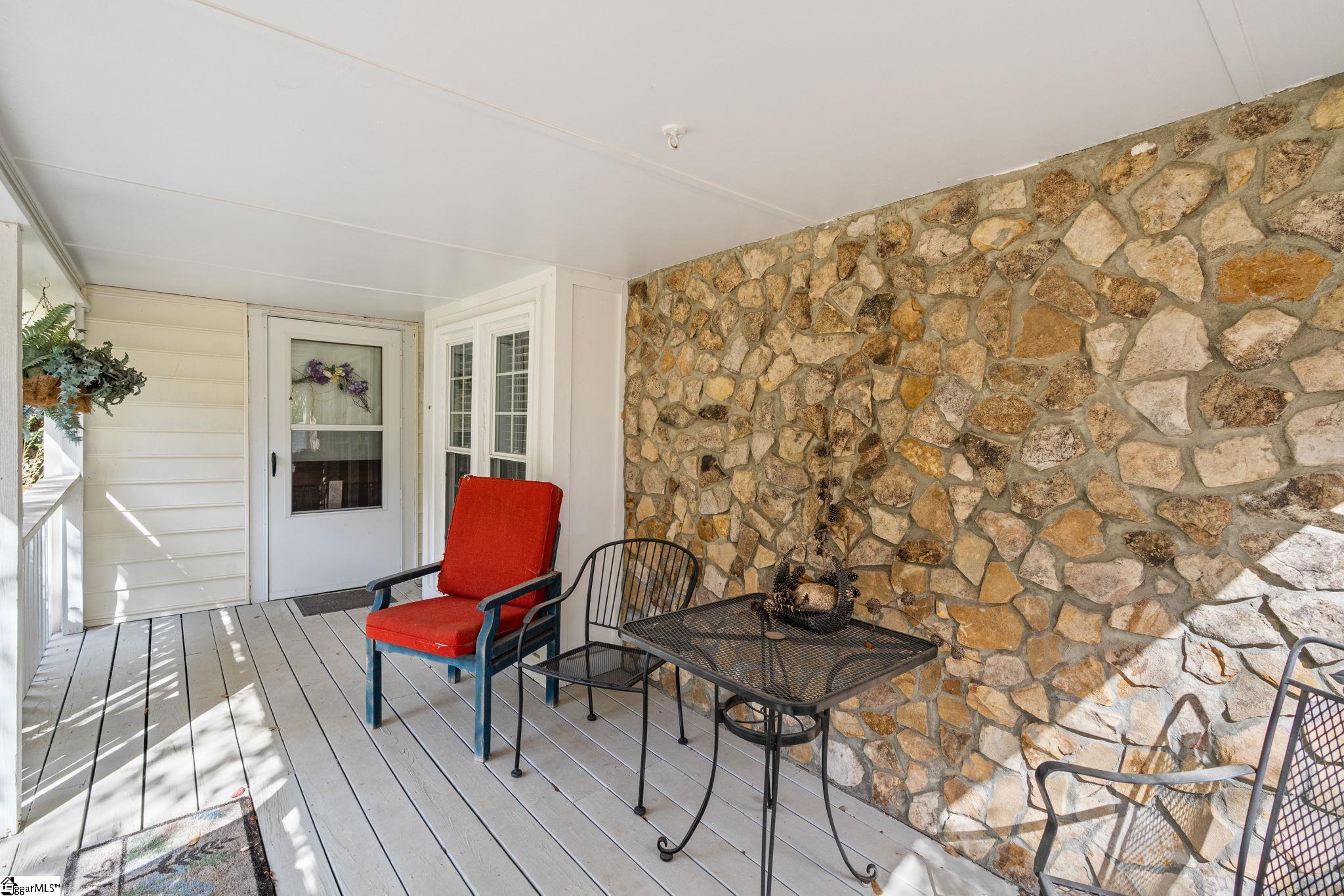 5166 Locust Hill Road Travelers Rest, SC 29690 - Photo 7 of 31