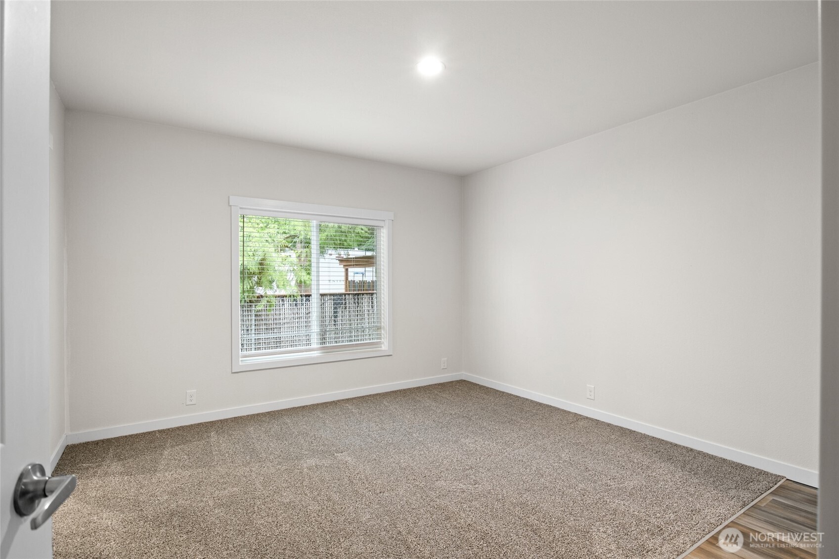 32501 Northeast 50th Street, Unit 31 Carnation, WA 98014 - Photo 17 of 28