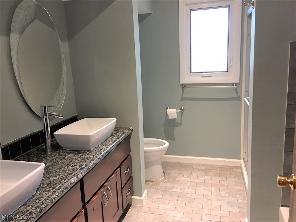 20820 Mastick Road Cleveland, OH 44126 - Photo 18 of 28