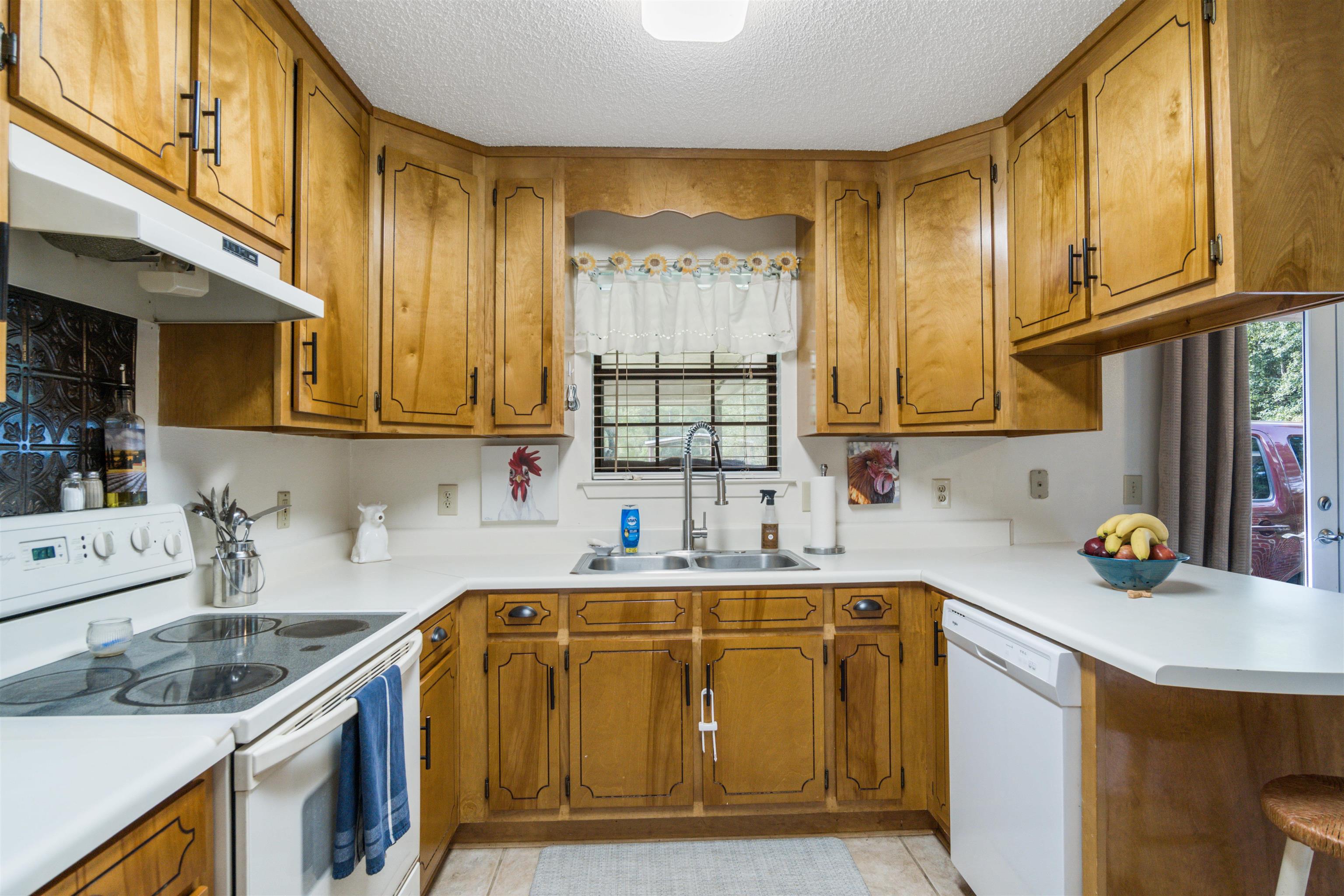 27726 Timber Company Road Robertsdale, AL 36567 - Photo 13 of 33