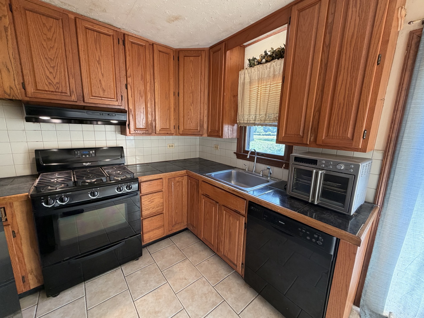 800 South River Road Fox River Grove, IL 60021 - Photo 17 of 30 Gallery Image 17