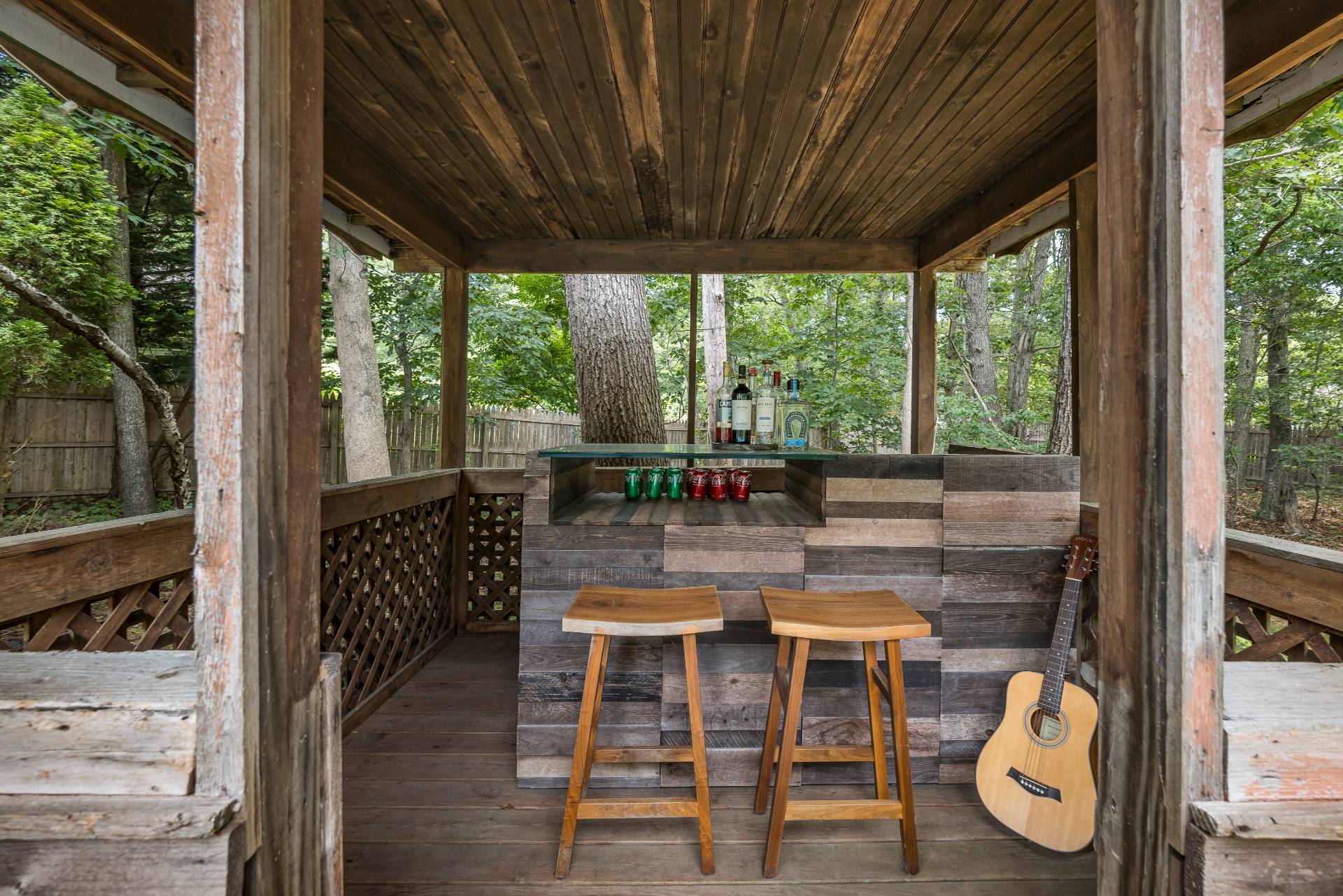 27 Sandra Road East Hampton, NY 11937 - Photo 15 of 15