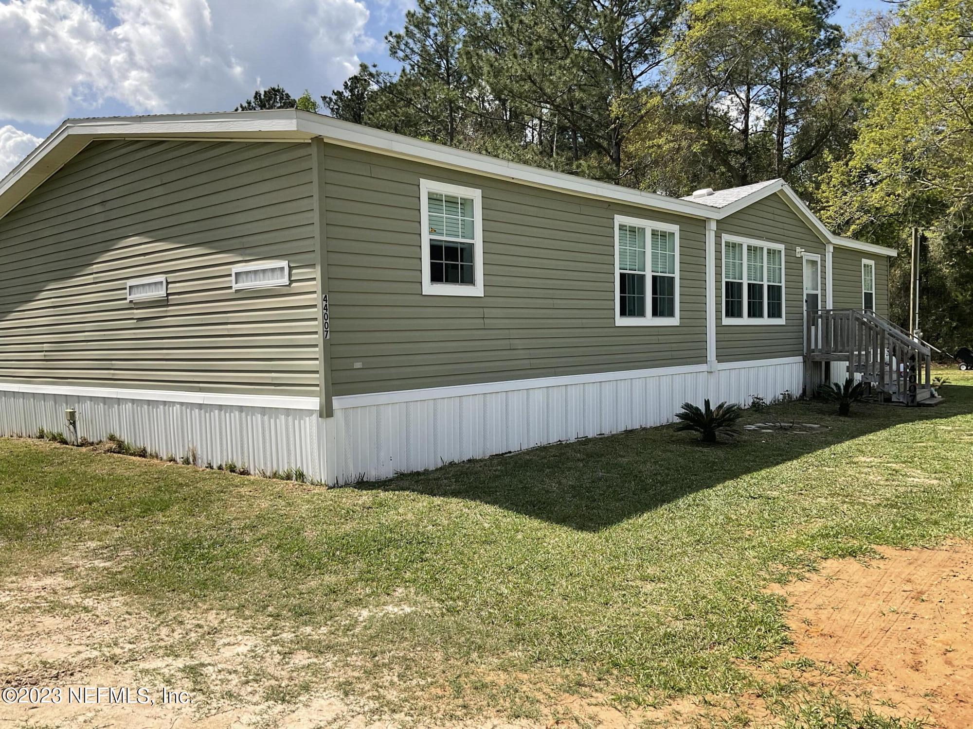 44007 Squirrel Way Callahan, FL 32011 - Photo 3 of 46 61DFD605-5CEC-423F-B1F5-E17F8B5621BF