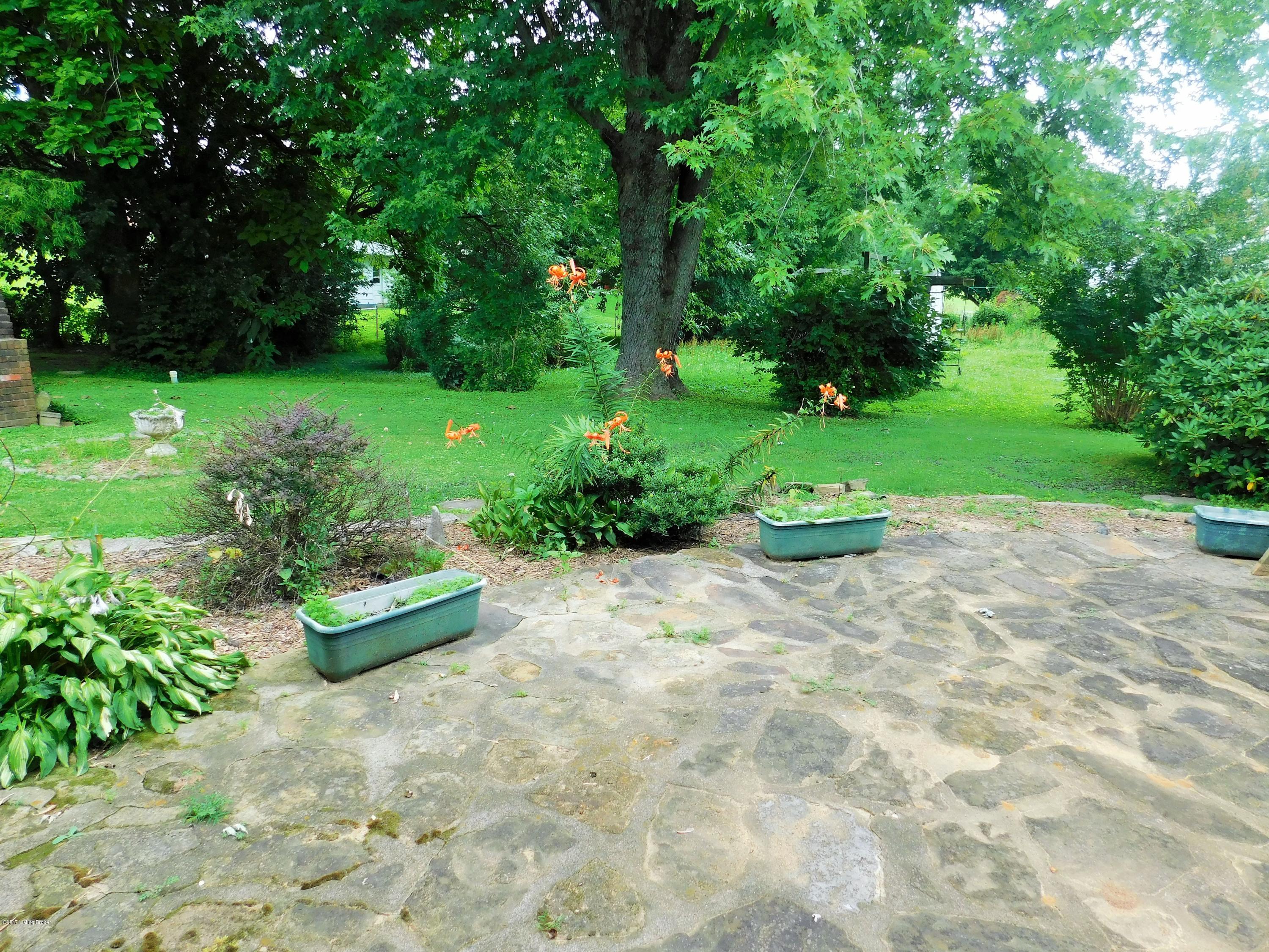 302 Lilac Road Leitchfield, KY 42754 - Photo 20 of 21 DSCN0989