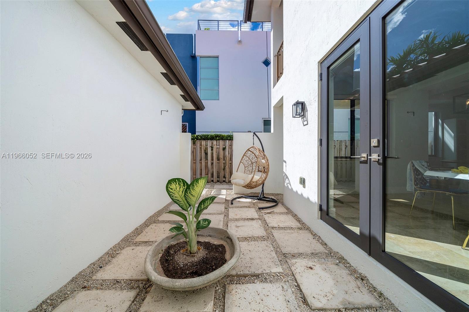 6001 Southwest 28th Street Miami, FL 33155 - Photo 9 of 30