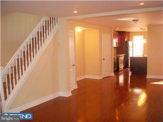326 Bayard Road Upper Darby, PA 19082 - Photo 2 of 10