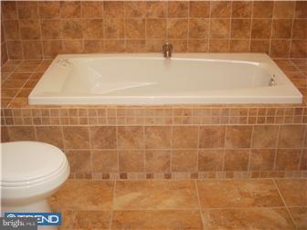 326 Bayard Road Upper Darby, PA 19082 - Photo 6 of 10