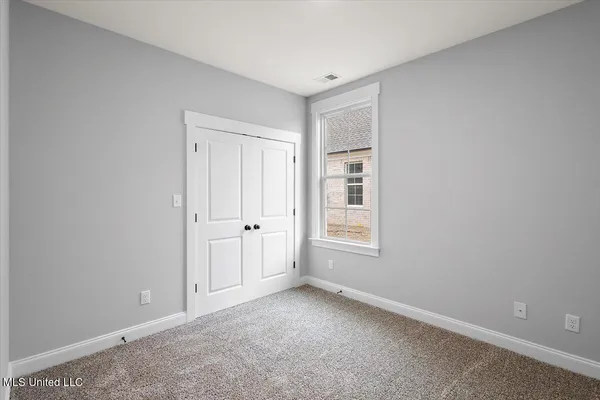 $365,900 | 842 Coahoma Court, Nesbit, MS 38651