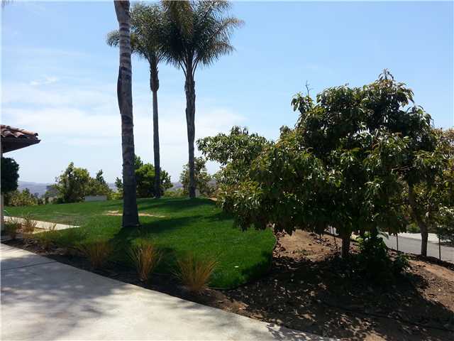 1708 Monserate Way Fallbrook, CA 92028 - Photo 5 of 20 Gallery Image 5