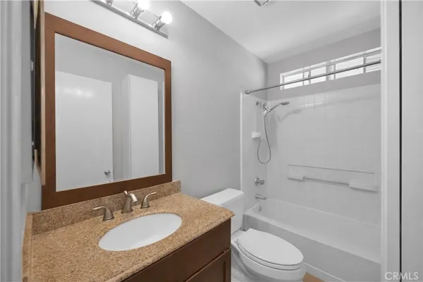 $3,150 | 111 South Lakeview Avenue, Unit 111D, Placentia, CA 92870