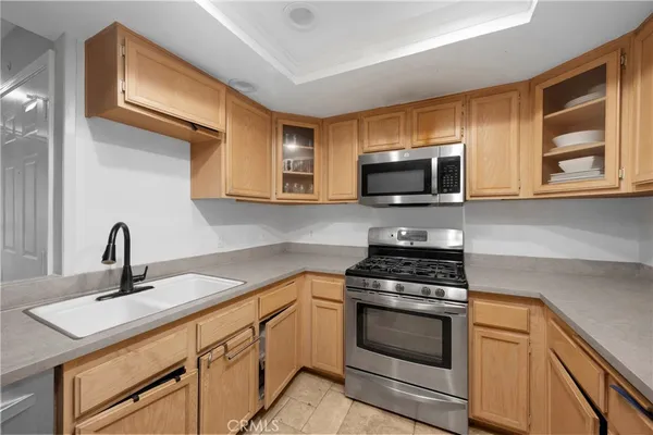 $3,150 | 111 South Lakeview Avenue, Unit 111D, Placentia, CA 92870