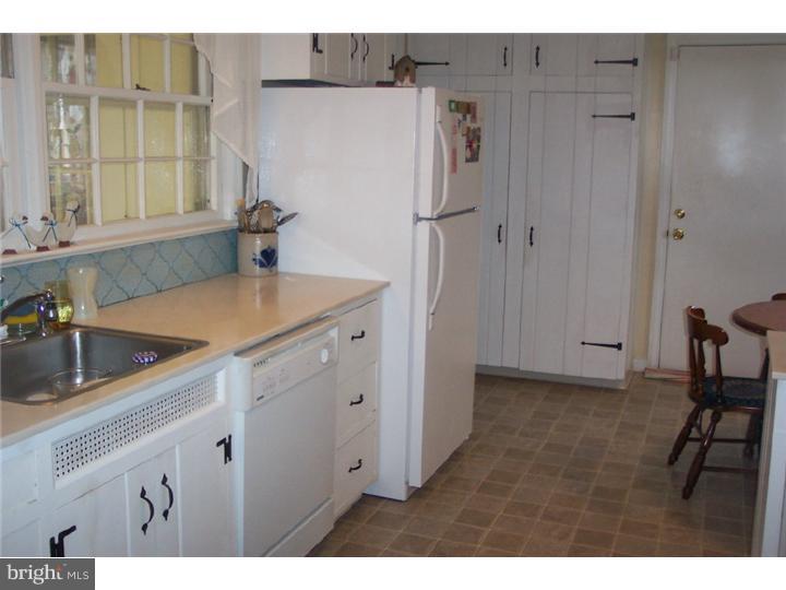 2003 Ridge Road Perkasie, PA 18944 - Photo 8 of 11 Kitchen