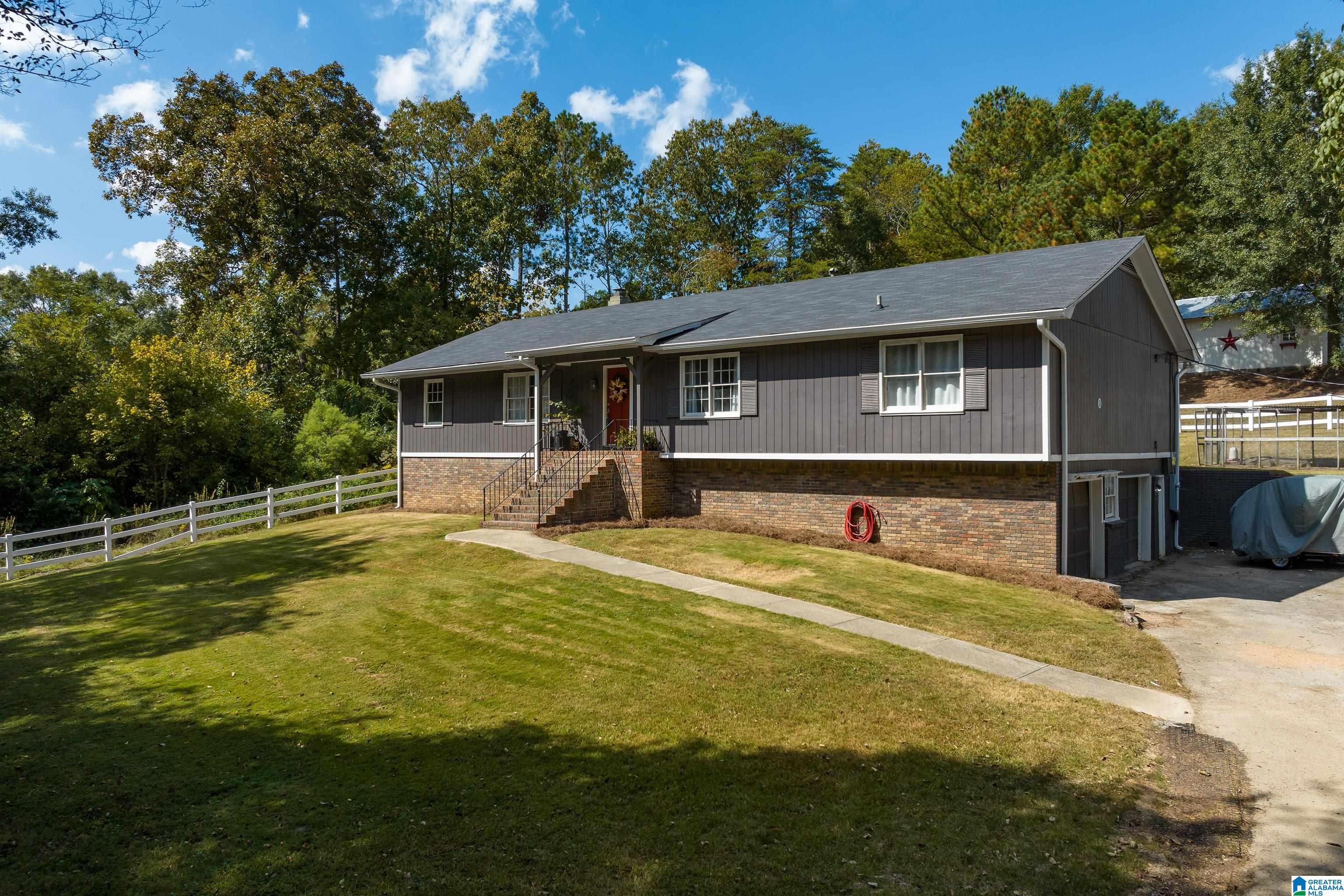 204 Auburn Road Pelham, AL 35124 - Photo 3 of 45