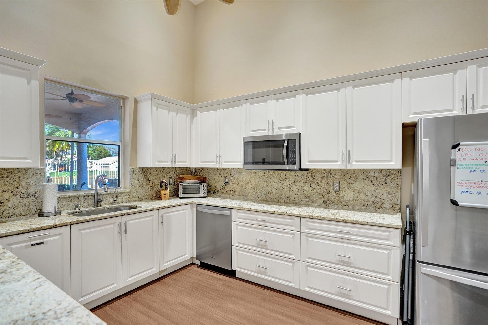 7219 Modena Drive Boynton Beach, FL 33437 - Photo 42 of 47 Clubhouse Kitchen
