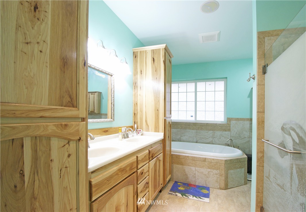 363 Rustic Ridge Lane Coupeville, WA 98239 - Photo 10 of 25 Gallery Image 10