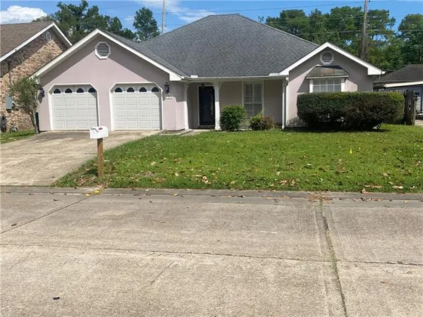 $265,000 | 182 Dunleith Drive, Destrehan, LA 70047