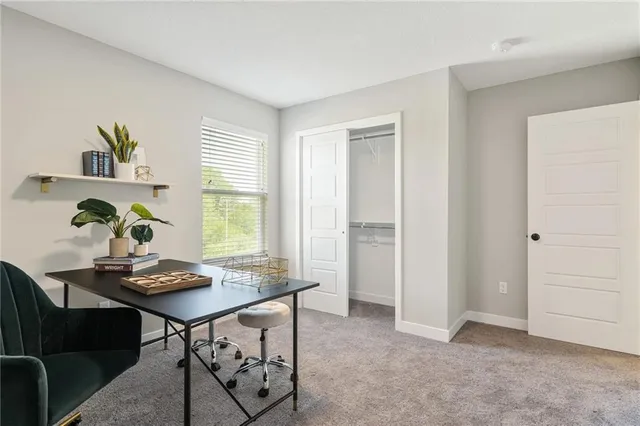 $359,950 | 19719 West 195th Street, Spring Hill, KS 66083