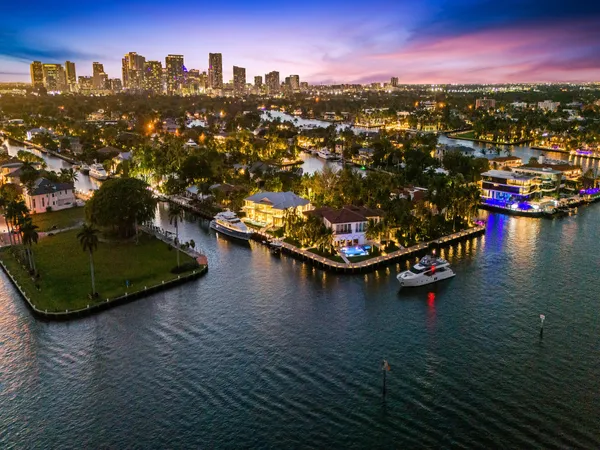 $20,995,000 | 1822 Southeast 9th Street, Fort Lauderdale, FL 33316