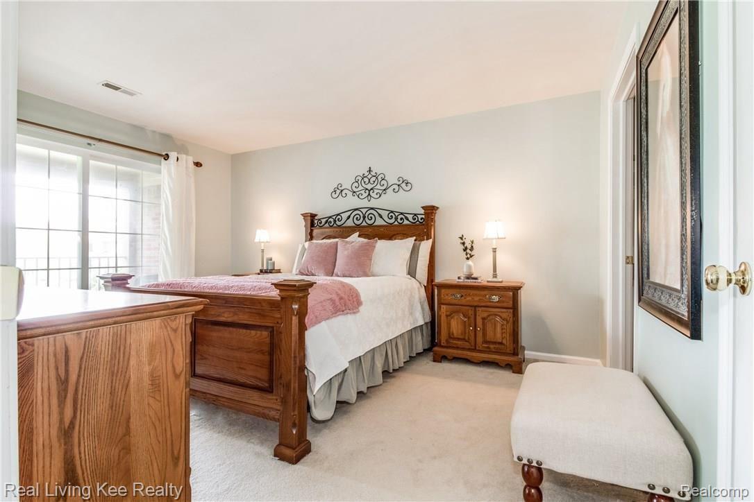 3393 Tremonte Circle, Unit 204 Rochester, MI 48306 - Photo 23 of 40 Interiors (24 of 29).jpg