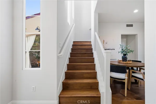 a view of entryway and hall