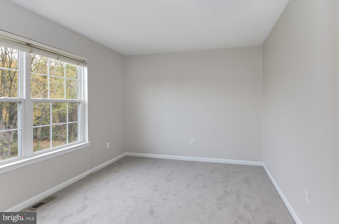 40 Threadleaf Terrace Burlington Township, NJ 08016 - Photo 30 of 34 Bedroom #3