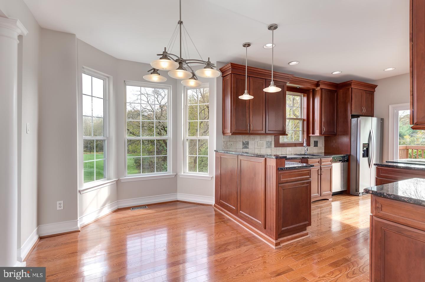 40 Threadleaf Terrace Burlington Township, NJ 08016 - Photo 9 of 34 Dining Room