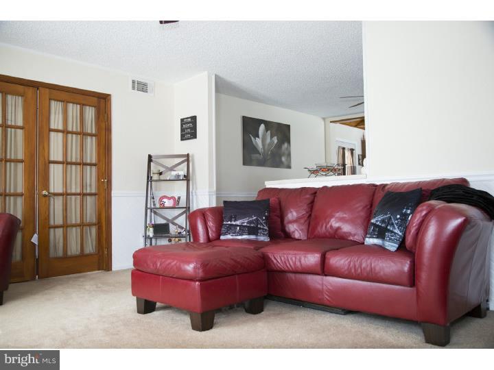 547 Lehigh Road Wenonah, NJ 08090 - Photo 13 of 21 Living Room