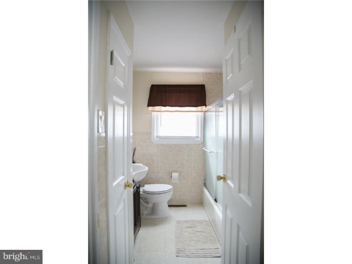 547 Lehigh Road Wenonah, NJ 08090 - Photo 6 of 21 Bathroom