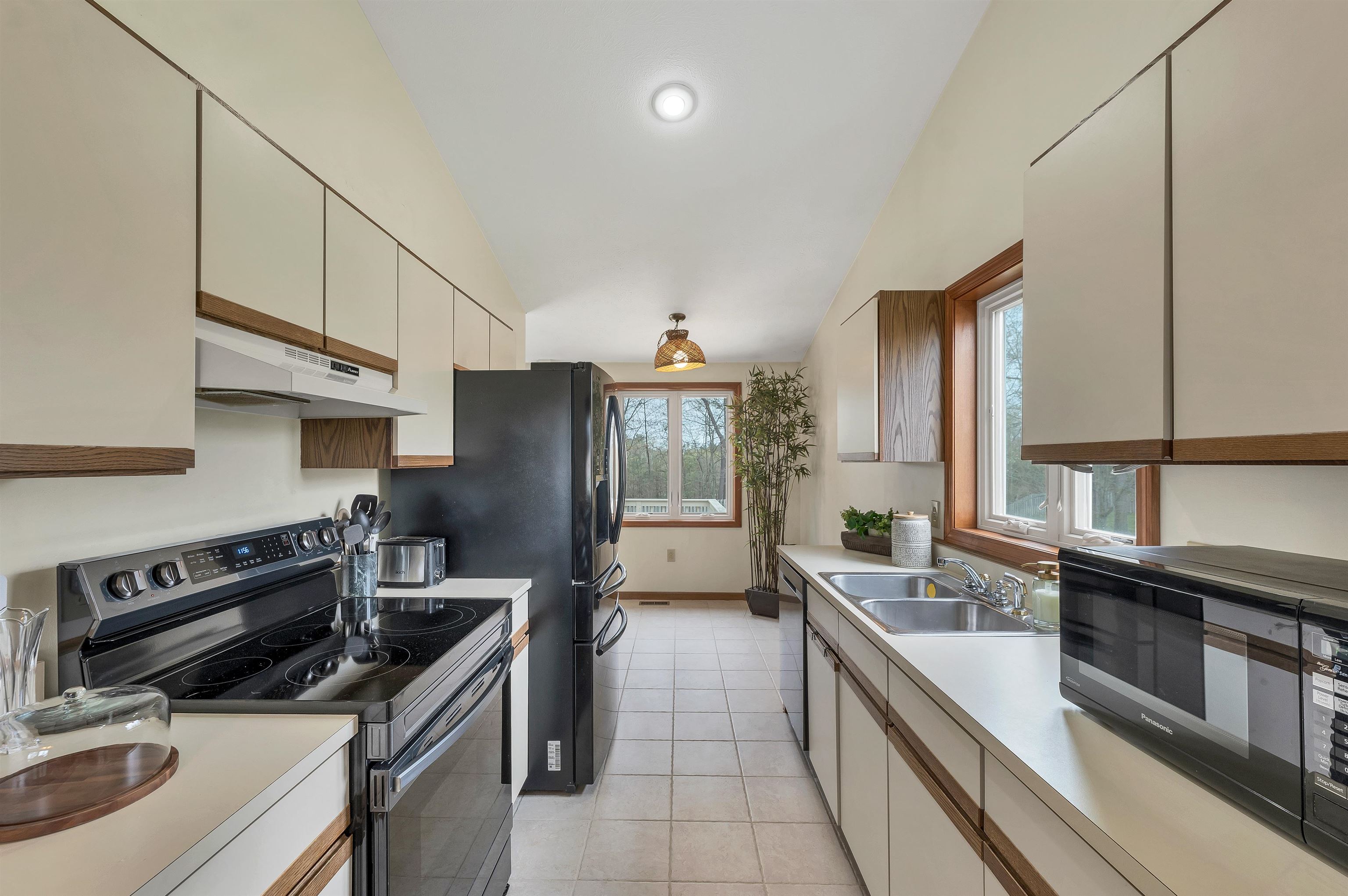 12 Fitzpatrick Circle Nashua, NH 03063 - Photo 13 of 35 Gallery Image 13