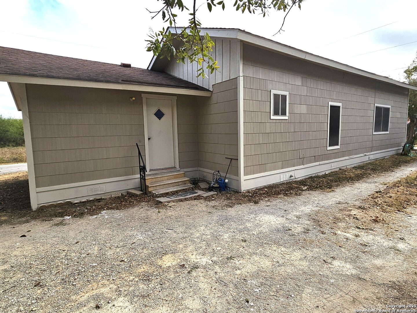 105 Santa Clara Street Cibolo, TX 78108 - Photo 35 of 35 a house with a outdoor space