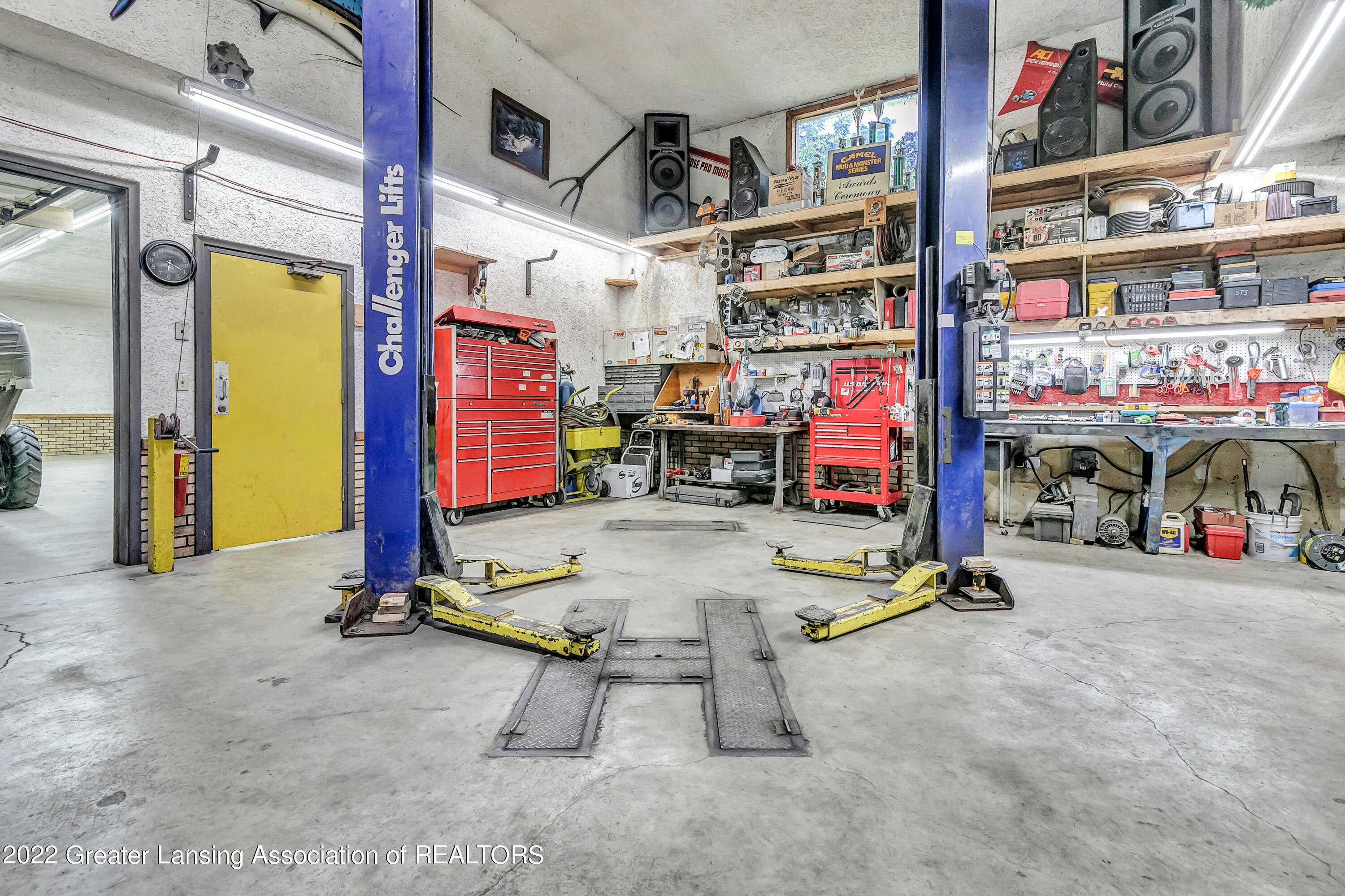 211 East Sheridan Road Lansing, MI 48906 - Photo 31 of 54 9I3A4796