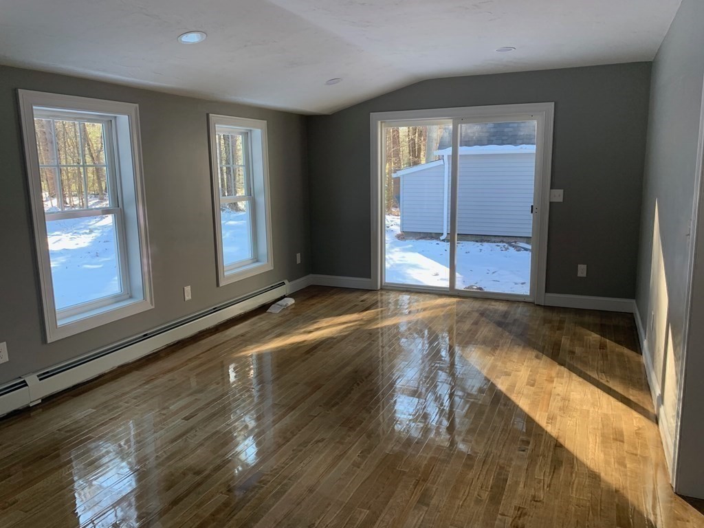 138 S Road Holden, MA 01520 - Photo 15 of 38