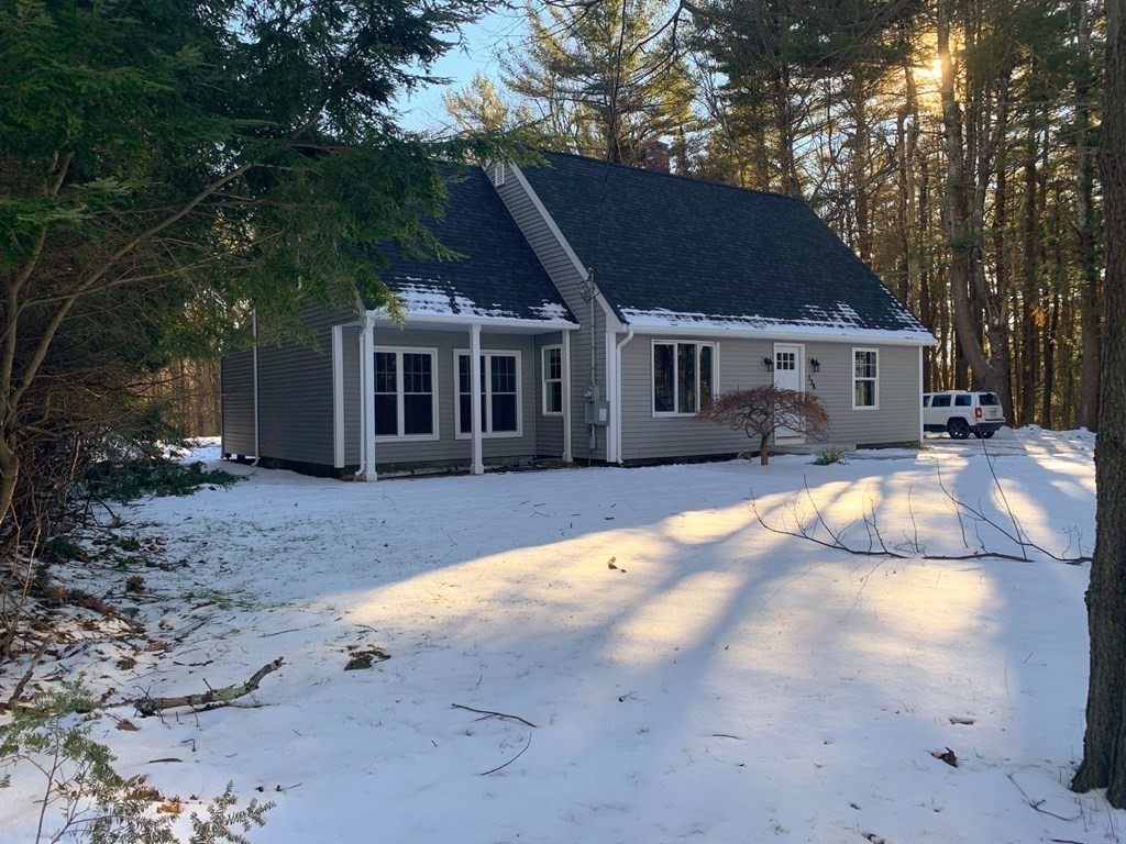 138 S Road Holden, MA 01520 - Photo 2 of 38