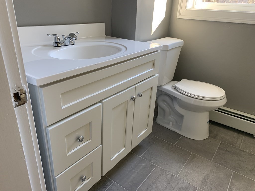 138 S Road Holden, MA 01520 - Photo 27 of 38