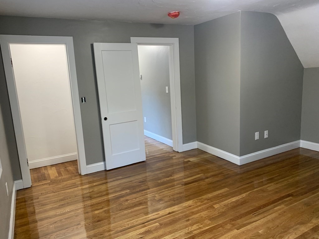 138 S Road Holden, MA 01520 - Photo 31 of 38