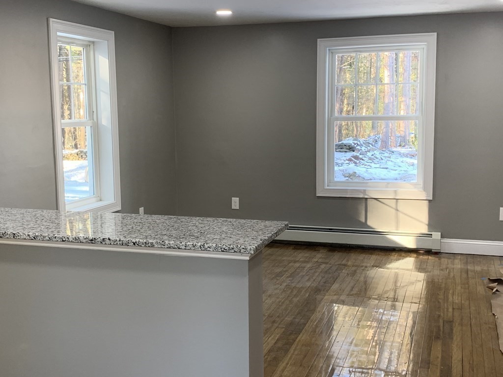138 S Road Holden, MA 01520 - Photo 9 of 38